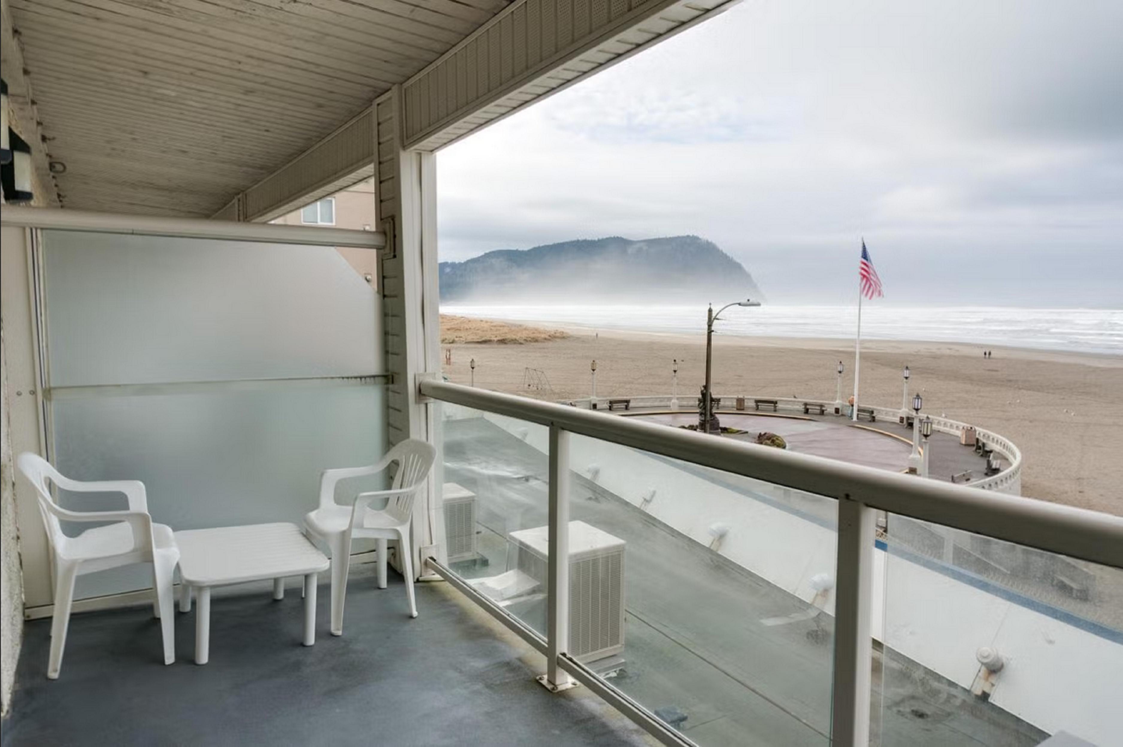 Promenade Inn & Suites Oceanfront Seaside Zewnętrze zdjęcie